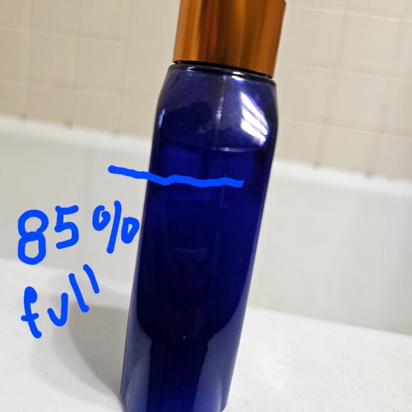 It's a 10 miracle leave-in plus Keratin - Picture 3 of 4